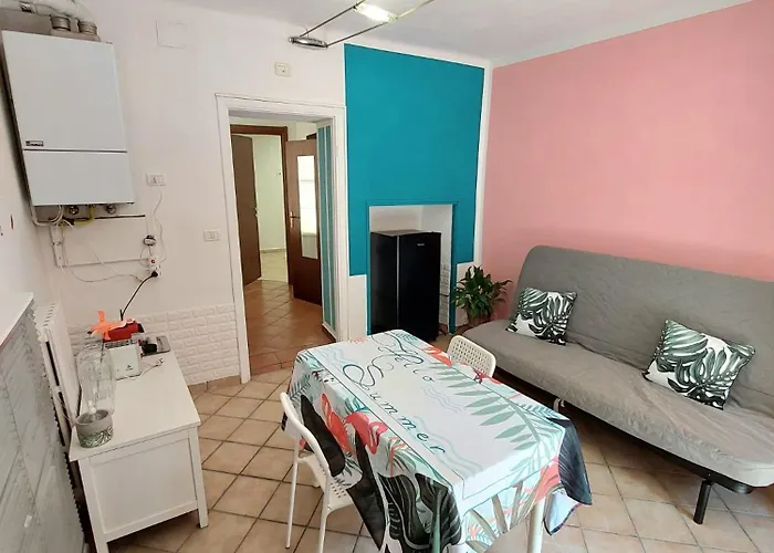 Lago, Colori Ed Energia Tiffany Maggiore Meina